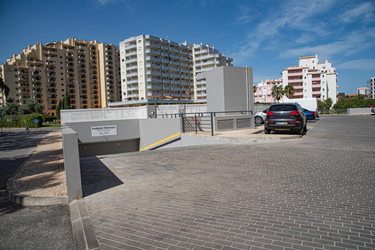 Apartamento Elegante Com Garagem E Piscina Na Praia Da Rocha Portimao Luaran gambar