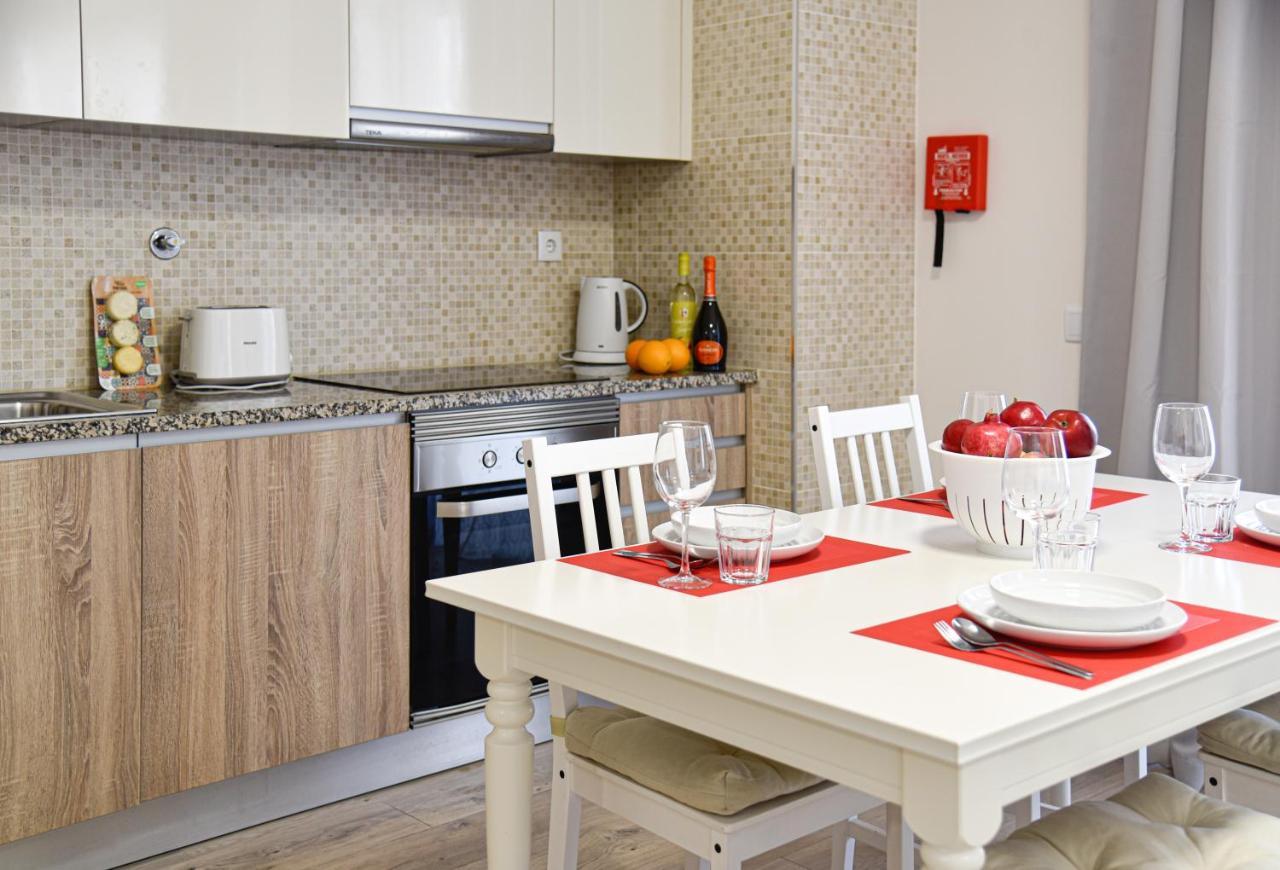 Apartamento Elegante Com Garagem E Piscina Na Praia Da Rocha Portimao Luaran gambar