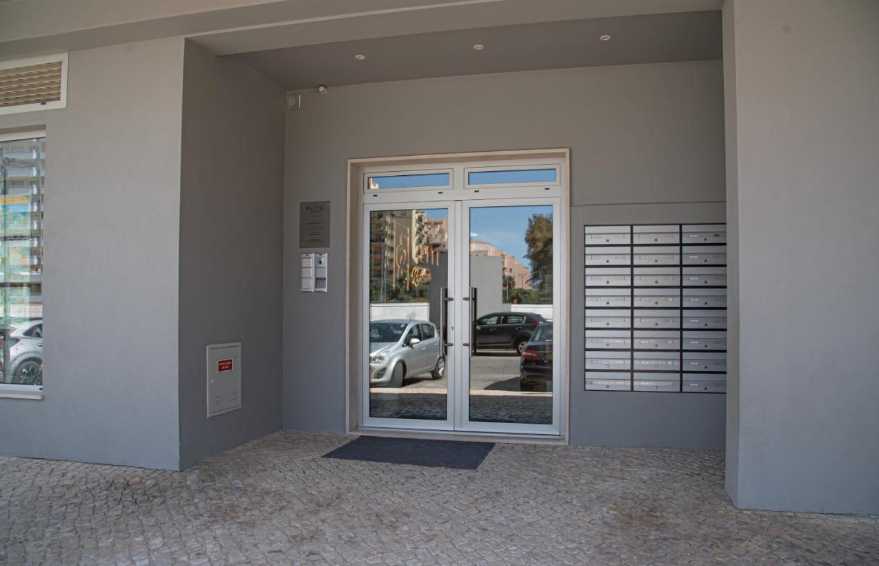 Apartamento Elegante Com Garagem E Piscina Na Praia Da Rocha Portimao Luaran gambar