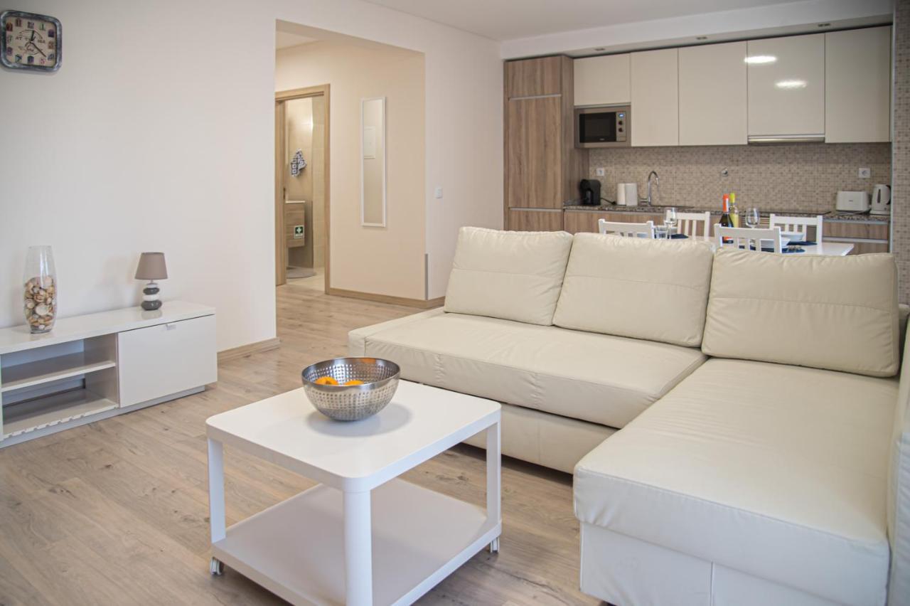 Apartamento Elegante Com Garagem E Piscina Na Praia Da Rocha Portimao Luaran gambar