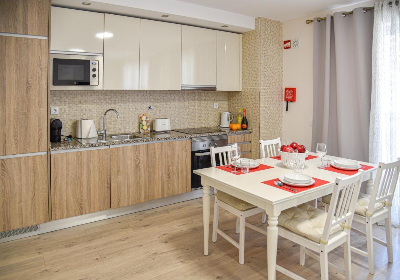 Apartamento Elegante Com Garagem E Piscina Na Praia Da Rocha Portimao Luaran gambar