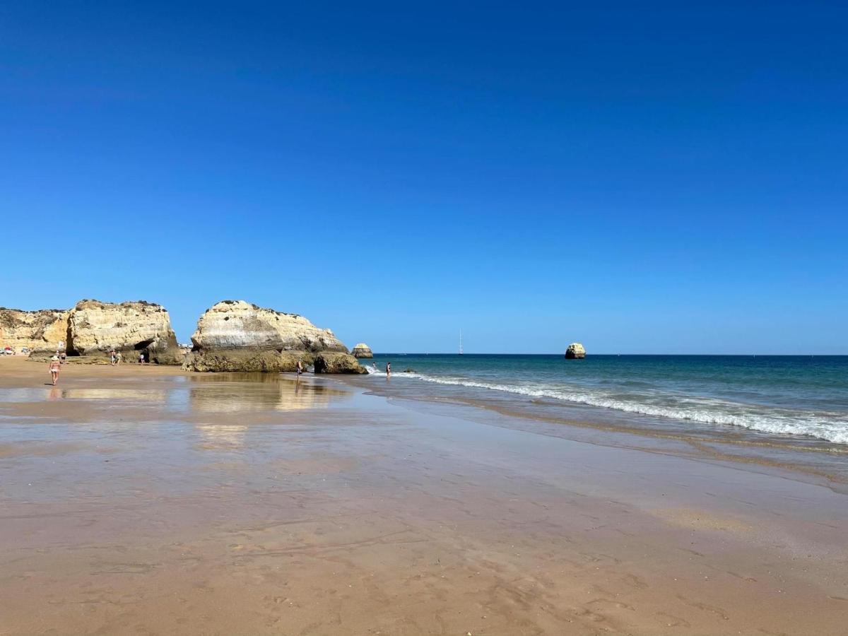 Apartamento Elegante Com Garagem E Piscina Na Praia Da Rocha Portimao Luaran gambar