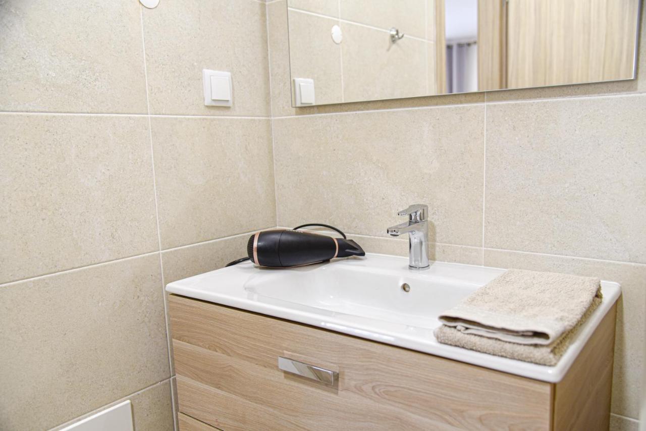 Apartamento Elegante Com Garagem E Piscina Na Praia Da Rocha Portimao Luaran gambar
