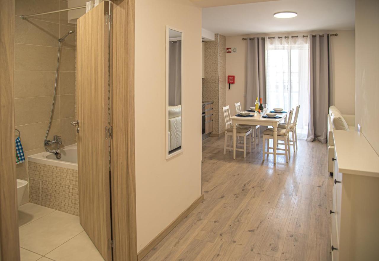 Apartamento Elegante Com Garagem E Piscina Na Praia Da Rocha Portimao Luaran gambar